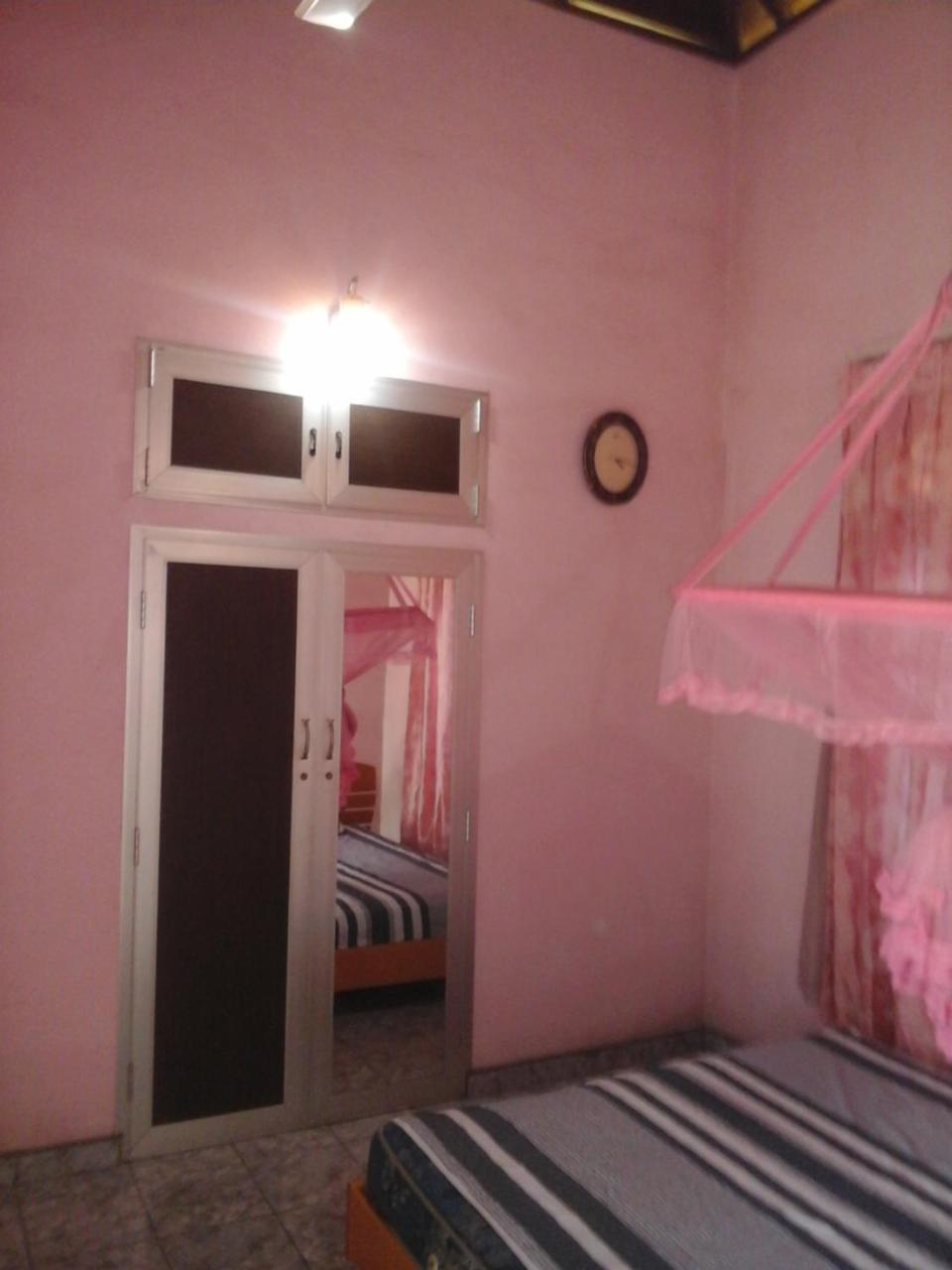 Colombo 20 Minutes By Train Apartment Wattala Exterior foto