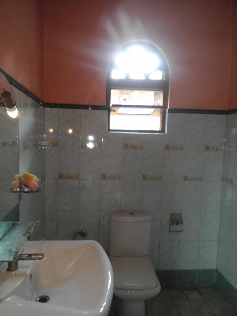 Colombo 20 Minutes By Train Apartment Wattala Exterior foto